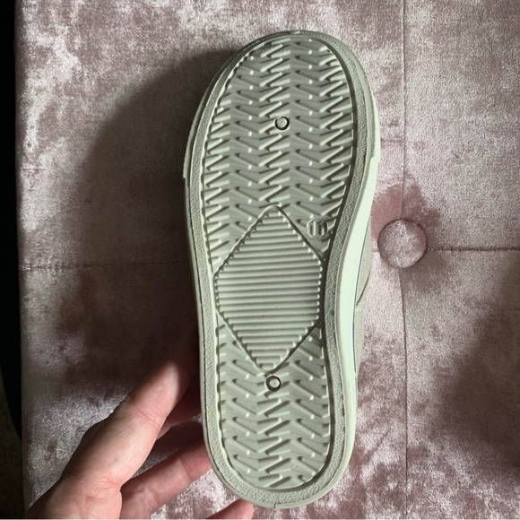 👗Children’s Natural/Tan Boat Shoes size 11 - Picture 8 of 8